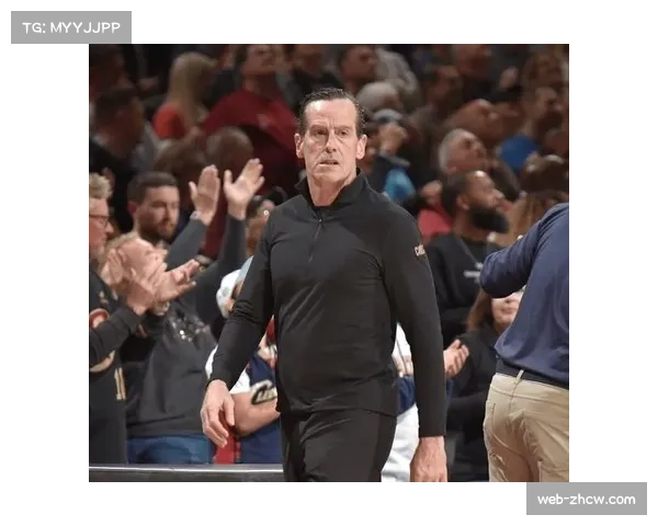 骑士阿特金森打造Double Drag战术 莫布里完成蓝领到全能内线蜕变